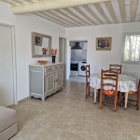 La Cigaliere Villa LʼIsle-sur-la-Sorgue Buitenkant foto