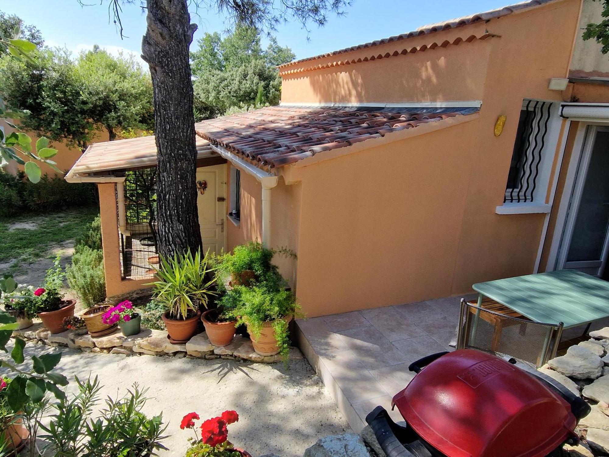 La Cigaliere Villa LʼIsle-sur-la-Sorgue Buitenkant foto